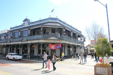 Studio 208 With Ocean Views - Australian Directory 26
