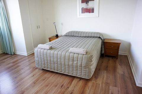 Studio 208 With Ocean Views - Australian Directory 4