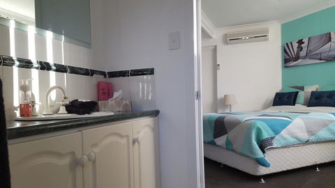 Palm Beach Bed & Breakfast - Australian Directory 30