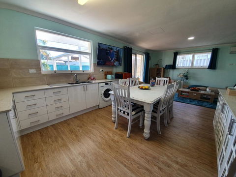 Palm Beach Bed & Breakfast - Australian Directory 17
