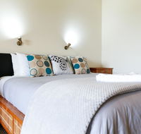 Karri Aura - Australian Directory
