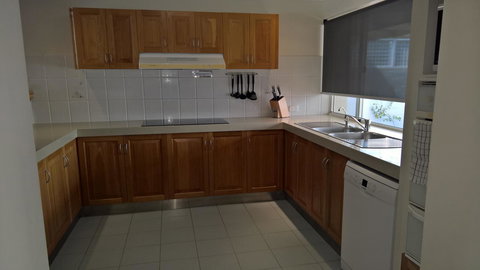 Waterside Canal Dreams - Australian Directory 8