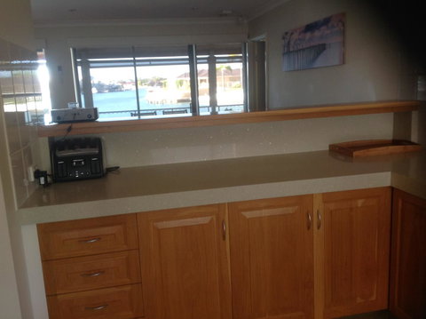 Waterside Canal Dreams - Australian Directory 10