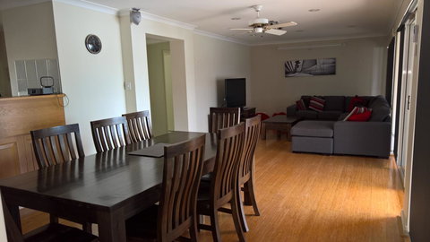 Waterside Canal Dreams - Australian Directory 25