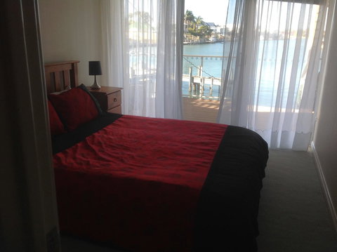 Waterside Canal Dreams - Australian Directory 19