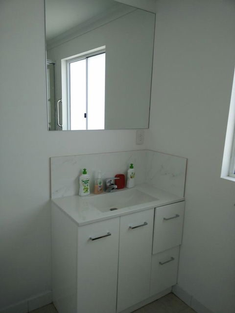 DIANELLA Budget Rooms Happy Place To Stay - Australian Directory 11