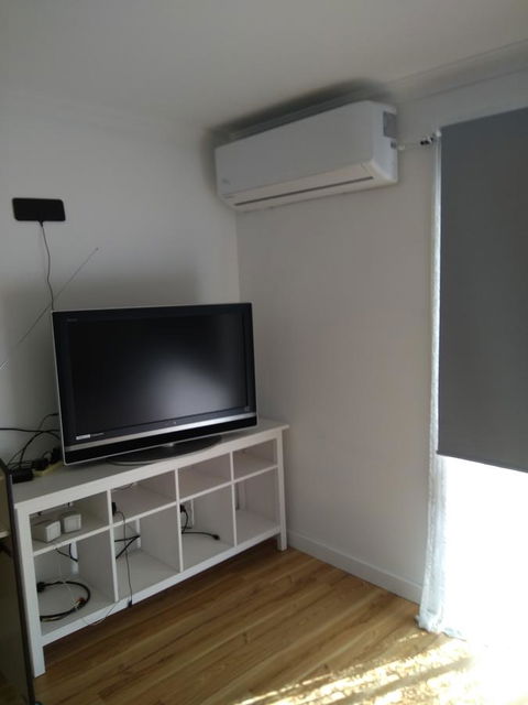 DIANELLA Budget Rooms Happy Place To Stay - Australian Directory 32