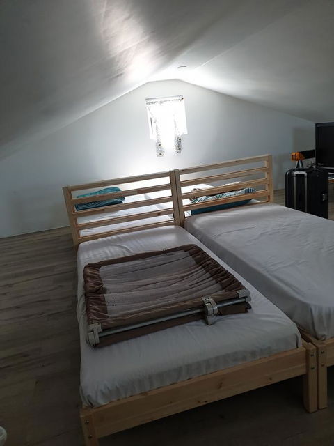 DIANELLA Budget Rooms Happy Place To Stay - Australian Directory 5
