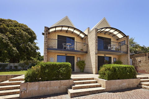 Albany Harbourside Apartments And Houses - Australian Directory 0