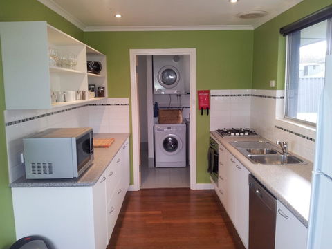 Albany Harbourside Apartments And Houses - Australian Directory 42