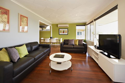 Albany Harbourside Apartments And Houses - Australian Directory 32