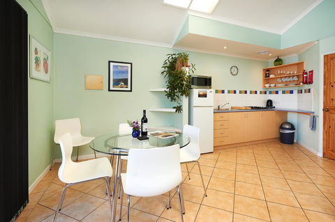 Albany Harbourside Apartments And Houses - Australian Directory 1