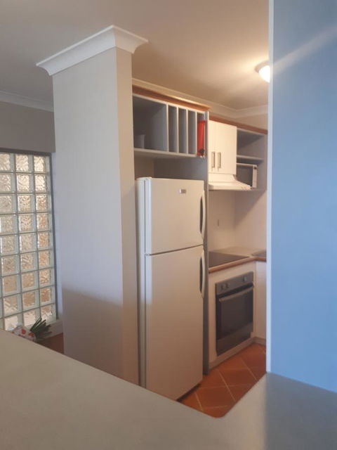 Salty Kiss - Australian Directory 9