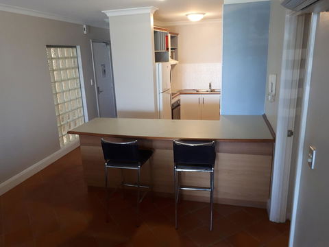 Salty Kiss - Australian Directory 8