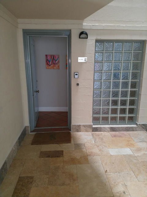 Salty Kiss - Australian Directory 2