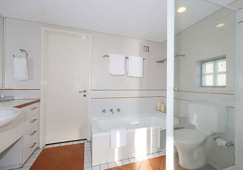 Salty Kiss - Australian Directory 11