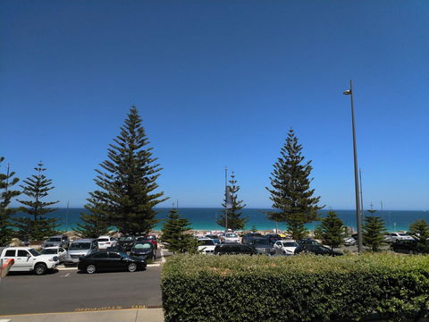 Salty Kiss - Australian Directory 0