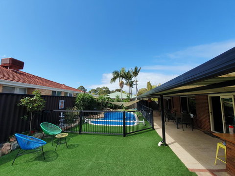 The Entertainer - Australian Directory 3