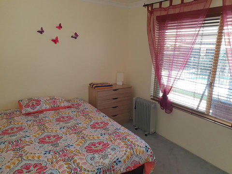 The Entertainer - Australian Directory 16