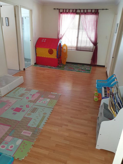 The Entertainer - Australian Directory 19