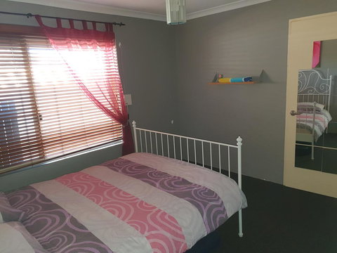 The Entertainer - Australian Directory 14