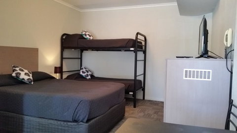 Mandurah Foreshore Motel - Australian Directory 1