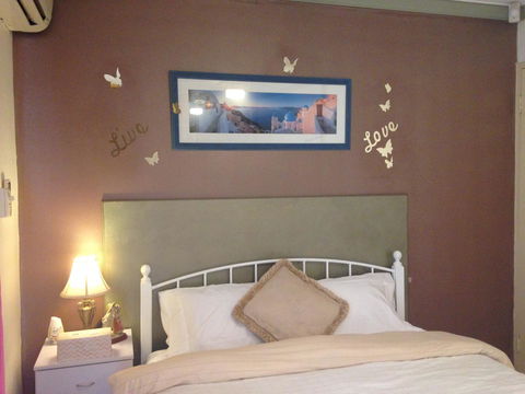 â˜… Stylish Family Home! â˜… - Australian Directory 10