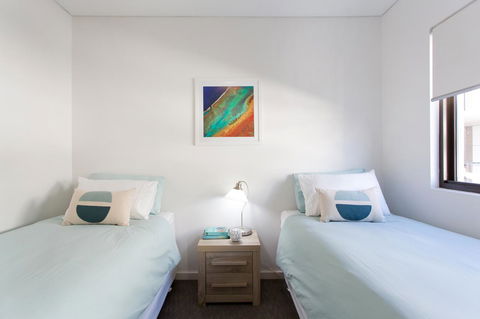 Beachside Living - South Fremantle - Australian Directory 7