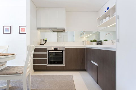 Beachside Living - South Fremantle - Australian Directory 11