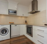 Attadale Excutive Villa - Australian Directory