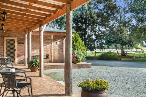 Coranda Lodge - Australian Directory 24