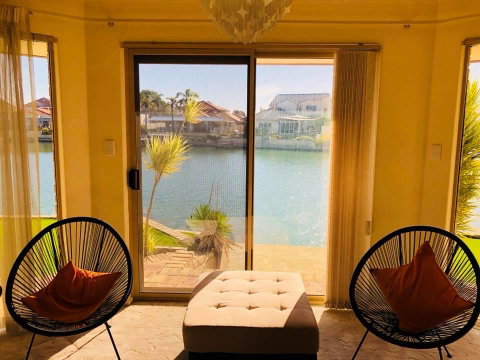 LA ANCHOR ON THE CANALS (MANDURAH) - Australian Directory 3