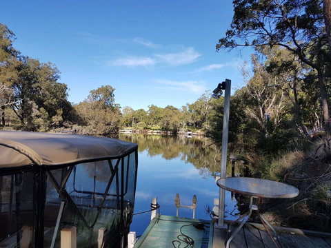 Amazing River House - Australian Directory 25