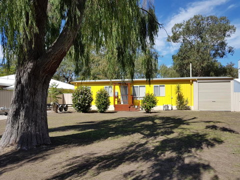 Amazing River House - Australian Directory 1
