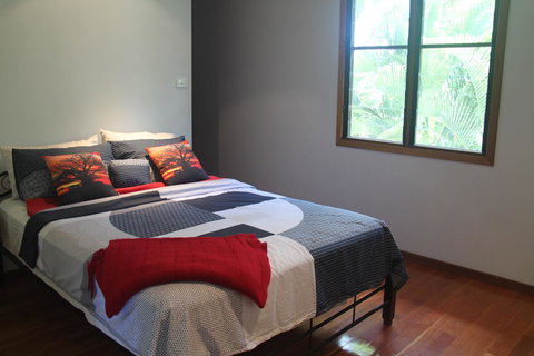 Beach House On Fox - Australian Directory 5
