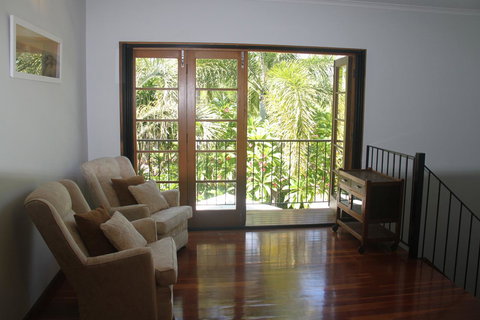 Beach House On Fox - Australian Directory 19