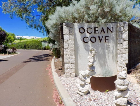 Contemporary Cove - Quindalup - Australian Directory 1