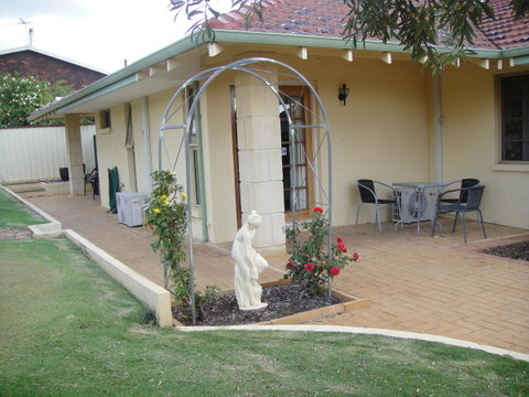Armadale Cottage Bed & Breakfast - Australian Directory 35