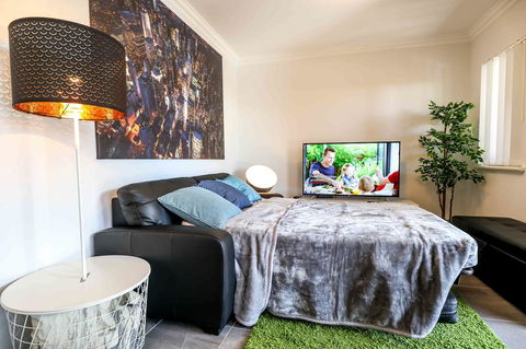 VIP Stays - McMillan - Australian Directory 25