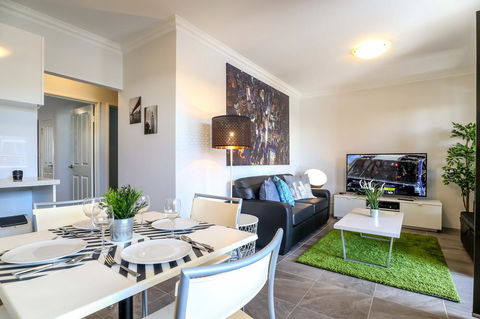 VIP Stays - McMillan - Australian Directory 30