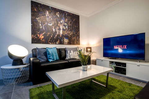 VIP Stays - McMillan - Australian Directory 16