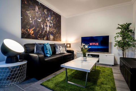 VIP Stays - McMillan - Australian Directory 15