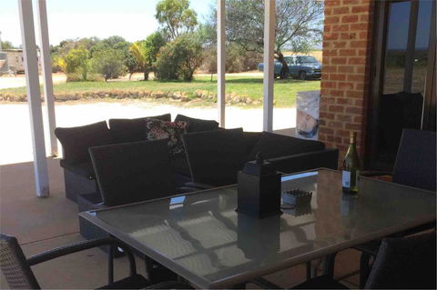 Ocean View Homestead - Australian Directory 37