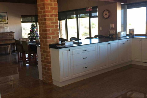 Ocean View Homestead - Australian Directory 26