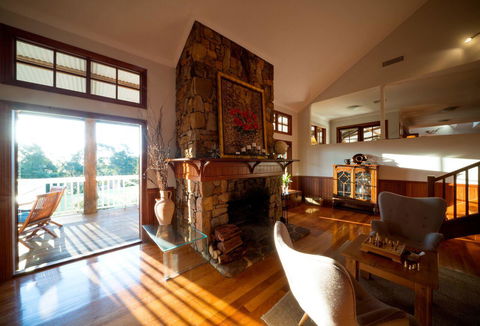 The Farmhouse - Australian Directory 8