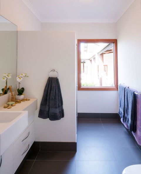 The Farmhouse - Australian Directory 7