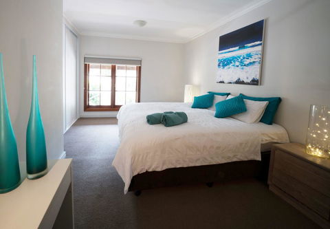 The Farmhouse - Australian Directory 5