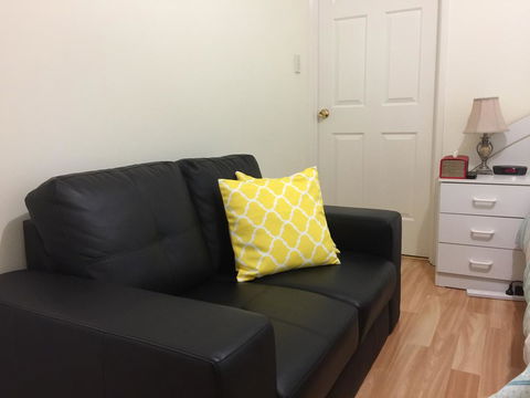 The Royal Dolphin Bed & Breakfast Safety Bay - Australian Directory 2