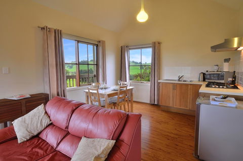 Balingup Highview Chalets - Australian Directory 4