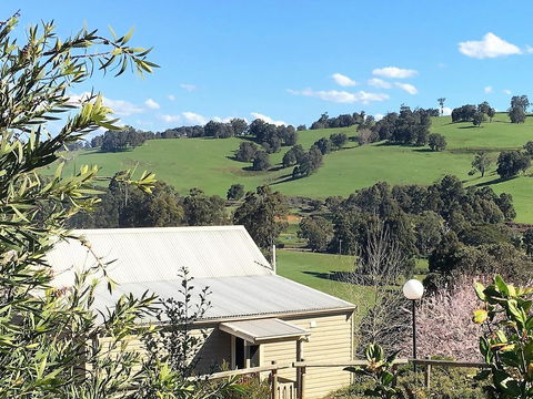 Balingup Highview Chalets - Australian Directory 37